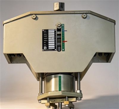 Constant support hanger, articulated top-suspended type