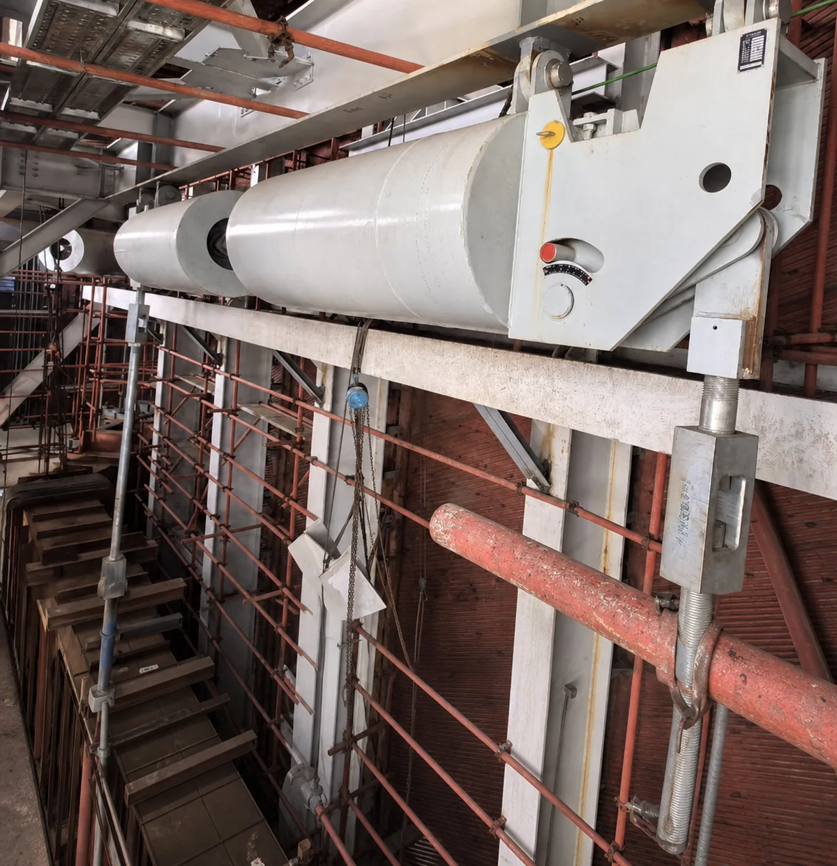 Constant support installed above piping at an anonymized energy facility